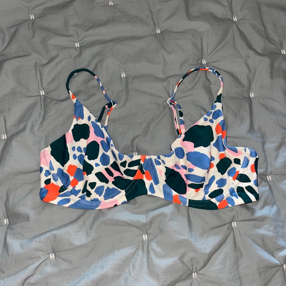 Blackbough Swimsuit Top